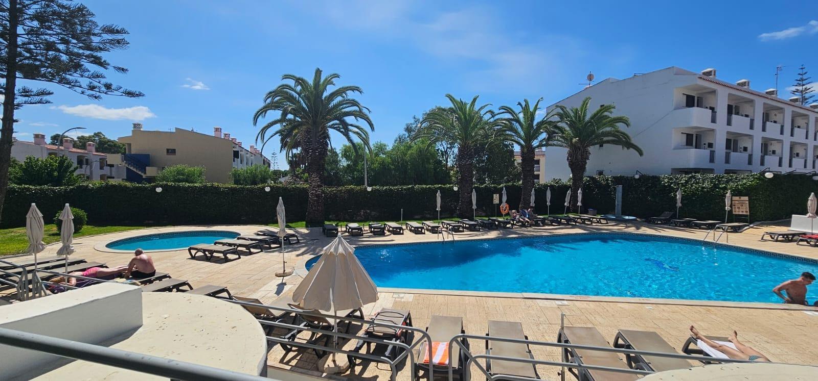 BAIXA PREÇO | T0 no Hotel Clube Oceano — 39 m² úteis | Preço: €185.000 | Praia a 500 m.